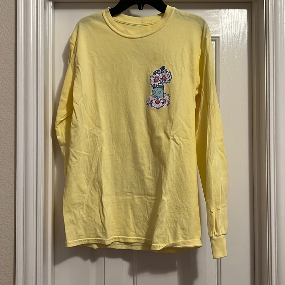 Woman’s Cold Crush yellow long sleeve printed T-shirt, Size S (jr)